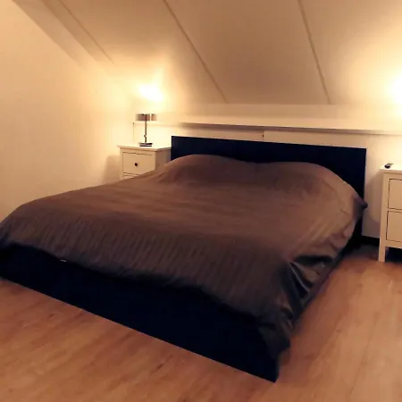 Charming In With Garden View Appartement